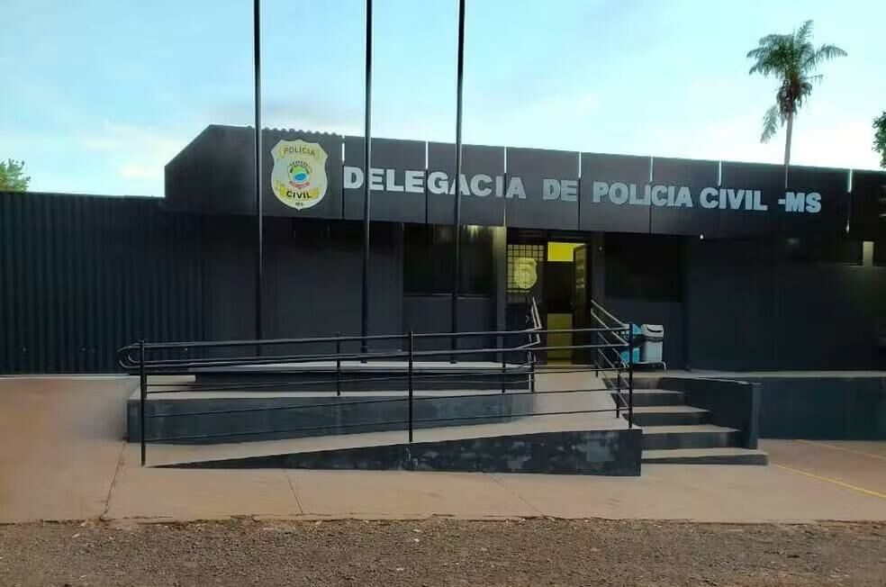 Imagem de compartilhamento para o artigo Homem que estuprou e engravidou enteada em São Gabriel é preso 27 anos depois do crime da MS Todo dia